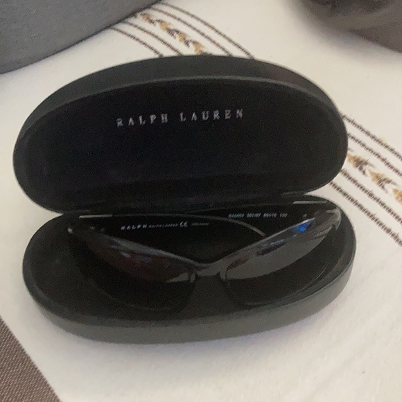 Ralph Lauren sun glasses - Picture 3 of 3